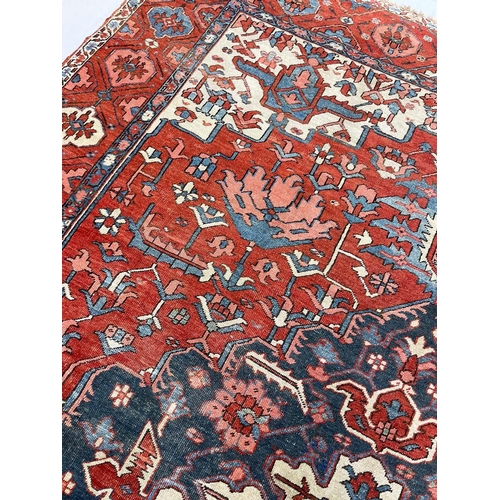 136 - ANTIQUE PERSIAN SERAPI CARPET, 370cm x 309cm.