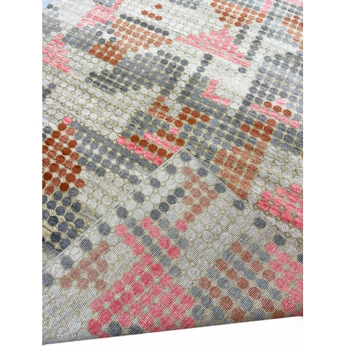 150 - FINE CONTEMPORARY CARPET, 302cm x 201cm.