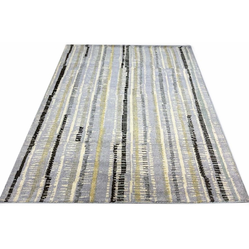 90 - CONTEMPORARY RUG, 216cm x 160cm.