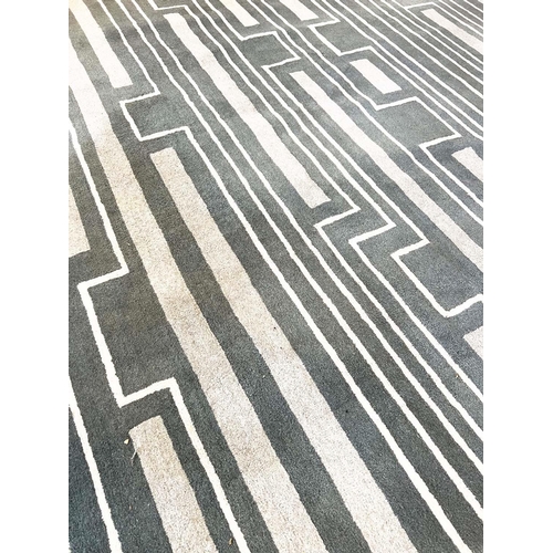 95 - ATTRIBUTED TO KELLY HOPPEN CARPET, 307cm x 246cm.