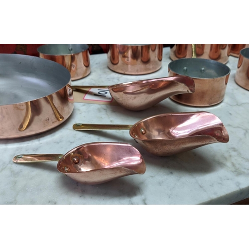 101 - BATTERIE DE CUISINE, comprising of a graduated set of five copper pans, the largest 20cm diam, anoth... 