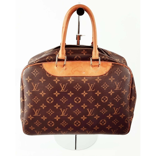 26 - LOUIS VUITTON DEAUVILLE BAG, monogram canvas, large size, perfect for travel washable interior, two ... 