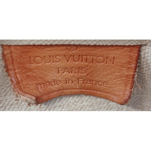 26 - LOUIS VUITTON DEAUVILLE BAG, monogram canvas, large size, perfect for travel washable interior, two ... 