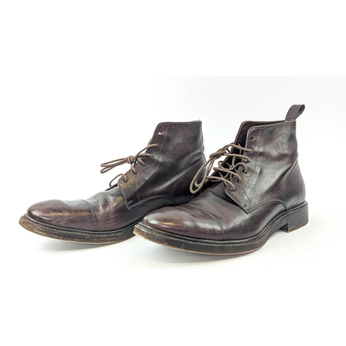 32 - PAUL SMITH MEN'S BOOTS, brown leather, made in Italy, stitched toe caps, grosgrain heel pulls, EU si... 