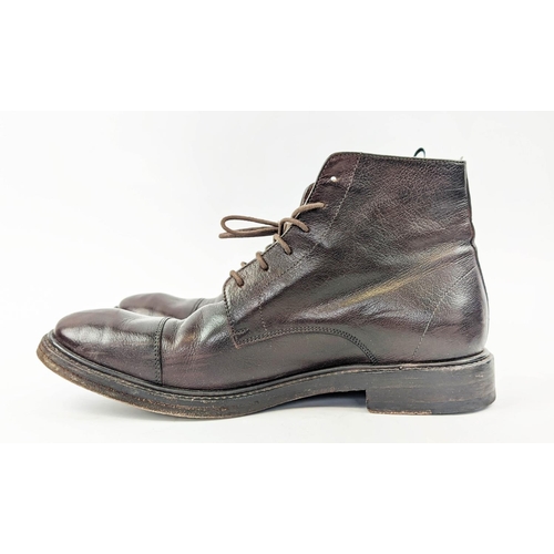 32 - PAUL SMITH MEN'S BOOTS, brown leather, made in Italy, stitched toe caps, grosgrain heel pulls, EU si... 