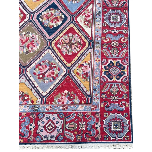 72 - PERSIAN QASHQAI SOUMAK CARPET, 278cm x 176cm.