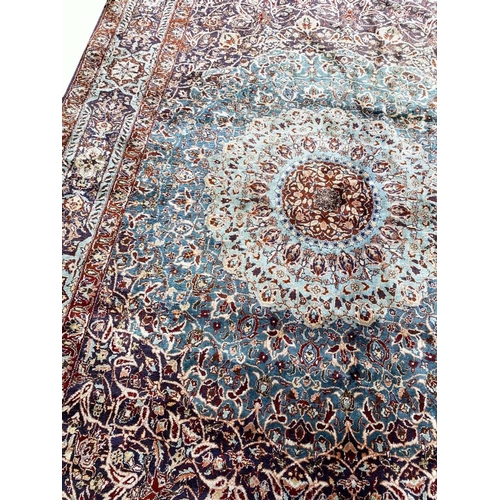 69 - FINE SILK ISPHAHAN DESIGN CARPET, 270cm x 185cm.