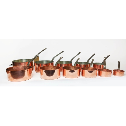 109 - BATTERIE DE CUISINE, set of eleven graduated copper pans, largest 17.5cm diam. (11)