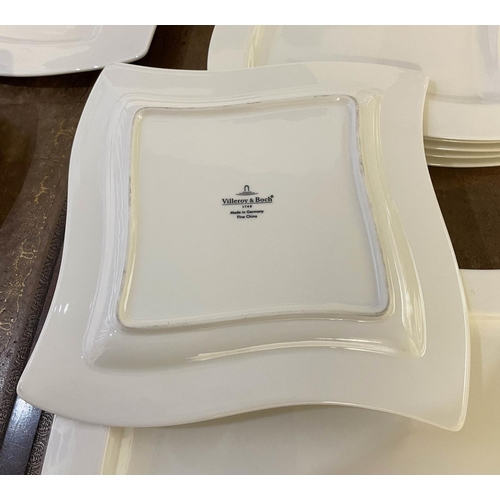 13 - VILLEROY AND BOCH NEW WAVE DINNER SERVICE, a six place setting, comprising dinner plates, soup bowls... 