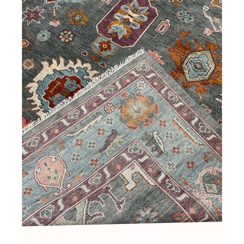 61 - FINE CONTEMPORARY BAKSHAISH DESIGN CARPET, 270cm x 180cm.