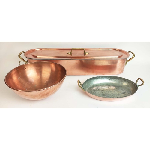 124 - COLLECTION OF COPPERWARE, comprising batterie de cuisine, consisting of 9 graduated pans, fish pouch... 