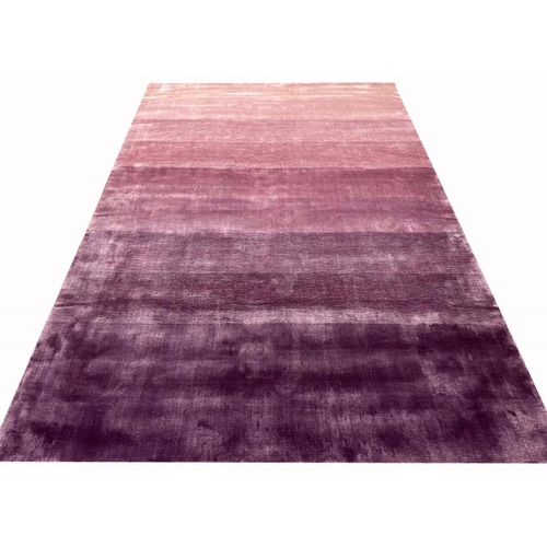 90 - FINE CONTEMPORARY BAMBOO SILK CARPET, 299cm x 201cm.