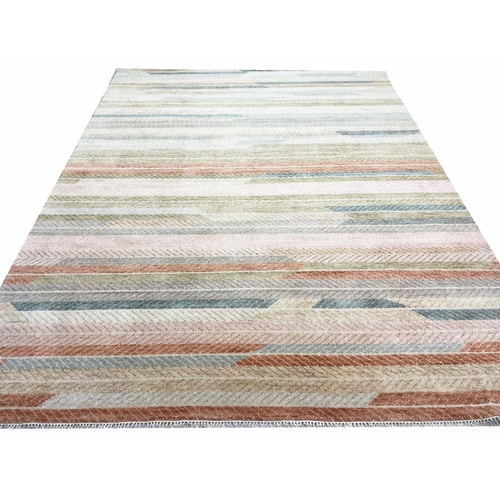 85 - FINE CONTEMPORARY WOOL CARPET, 302cm x 241cm.