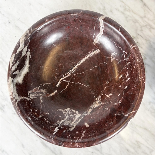 15 - ITALIAN ROSSO LEVANTO MARBLE BOWLS, a pair, in the Grand Tour manner, 25cm diam. (2)