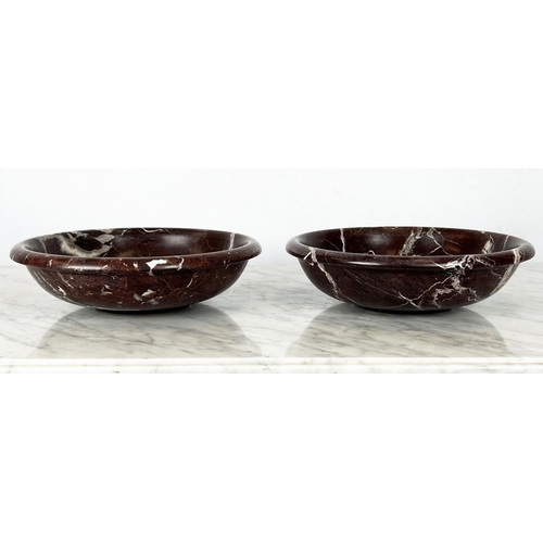 15 - ITALIAN ROSSO LEVANTO MARBLE BOWLS, a pair, in the Grand Tour manner, 25cm diam. (2)