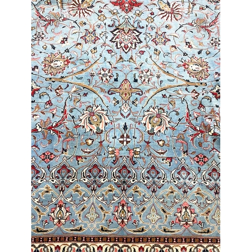 186 - FINE PERSIAN SAROUGH MAHAL CARPET, 368cm x 271cm.