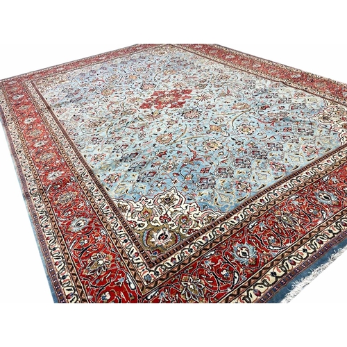 186 - FINE PERSIAN SAROUGH MAHAL CARPET, 368cm x 271cm.