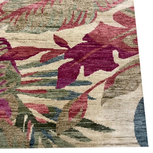 187 - CONTEMPORARY 'TROPICAL' CARPET, 302cm x 201cm.