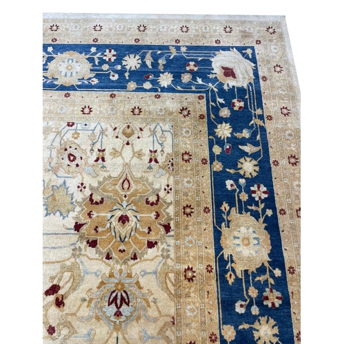 188 - VERY FINE SAFAVID SHAH-ABBAS DESIGN HAJI-JALLY CARPET, 476cm x 370cm.