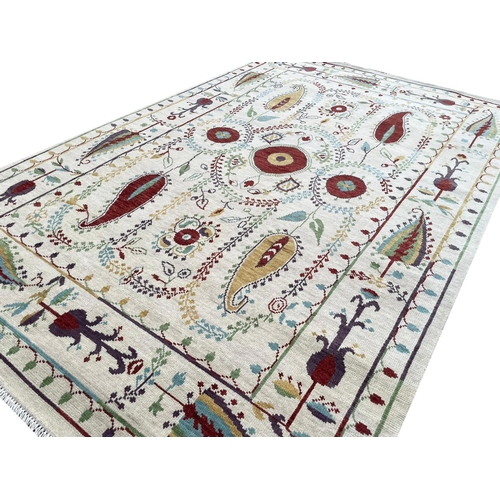 193 - FINE SUZANI DESIGN CARPET, 303cm x 203cm.