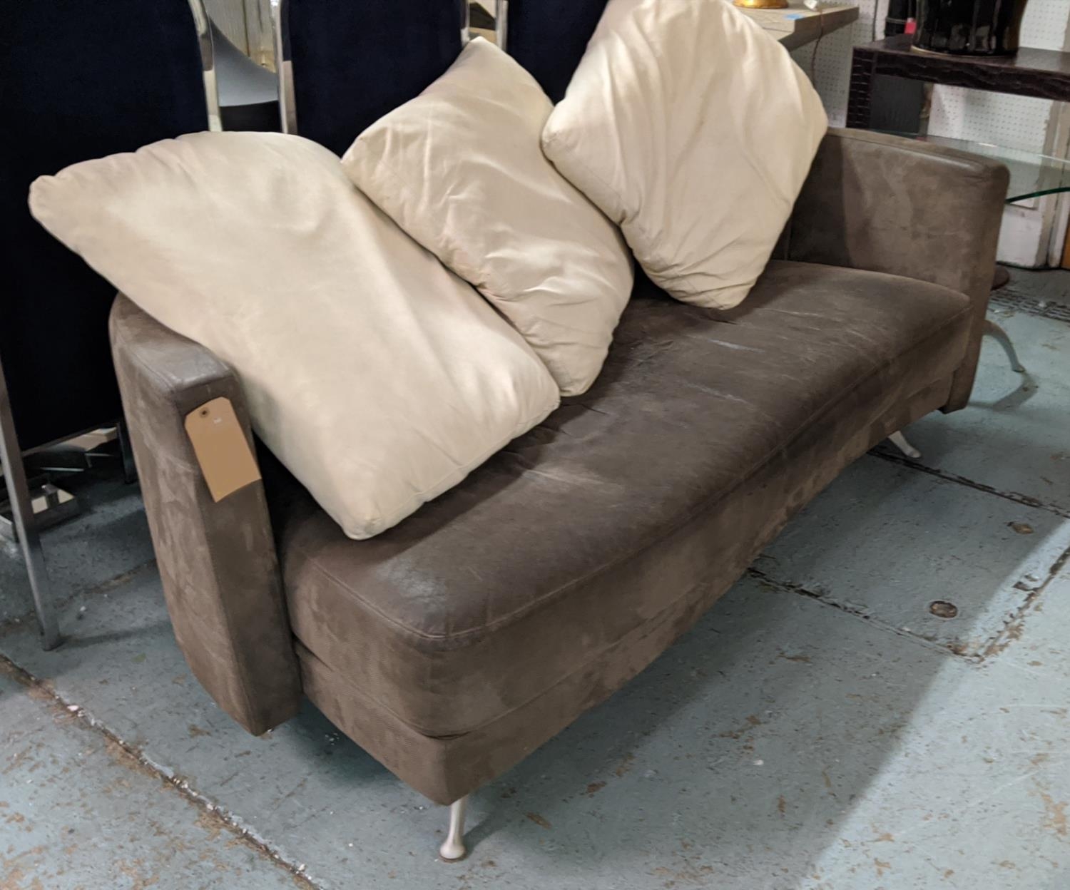 ROLF BENZ 2500 SOFA, 200cm W approx.