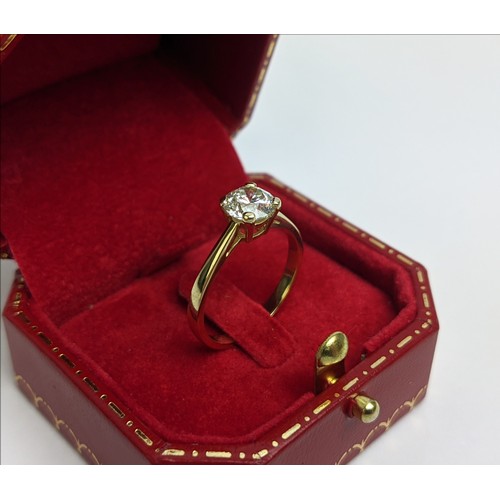 29 - A DIAMOND SOLITAIRE RING, the brilliant cut diamond of approximately 1.00 carat, yellow metal shank,... 