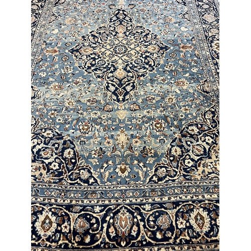 113 - KASHAN CARPET, 346cm x 246cm.