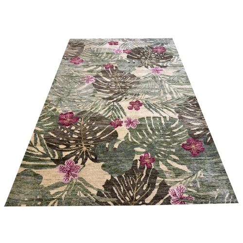 70 - FINE CONTEMPORARY 'Tropical' CARPET, 304cm x 201cm.