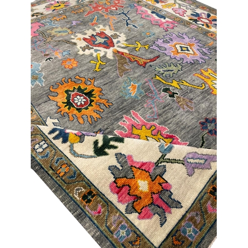 195 - FINE CONTEMPORARY SULTANABAD DESIGN CARPET, 365cm x 270cm.