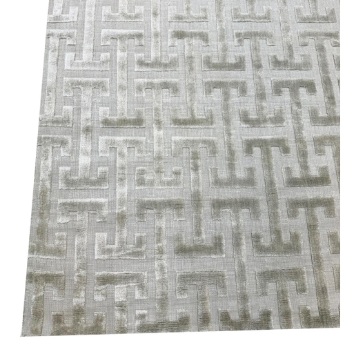 215 - FINE CONTEMPORARY SILVER ART DECO DESIGN CARPET, 280cm x 183cm.