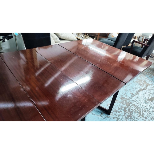 359 - DINING TABLE, Art Deco style, mahogany, extending with seven sections, raised on square legs, 74cm H... 