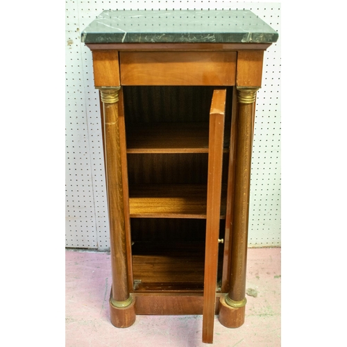 349 - AN EMPIRE STYLE MAHOGANY BEDSIDE CABINET, marble topped, having a frieze drawer over a single door, ... 