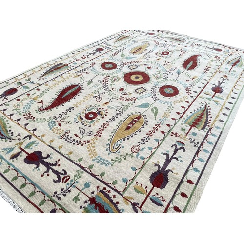 199A - FINE SUZANI DESIGN CARPET, 301cm x 248cm.