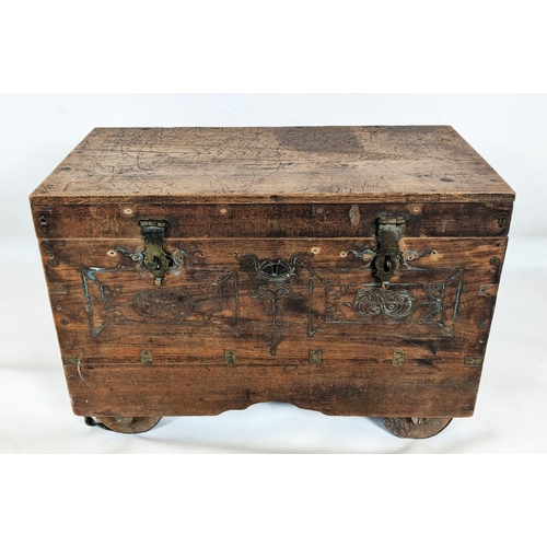 146 - CHINESE WOODEN CHEST, with a fitted interior apparently a make up chest, 61cm W x 37cm D x 43cm H, f... 