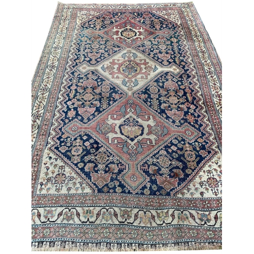 86 - ANTIQUE QASHQAI RUG, 200cm x 130cm.