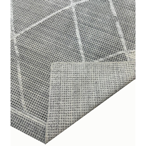 86 - FINE CONTEMPORARY WOOL CARPET, 306cm x 244cm.