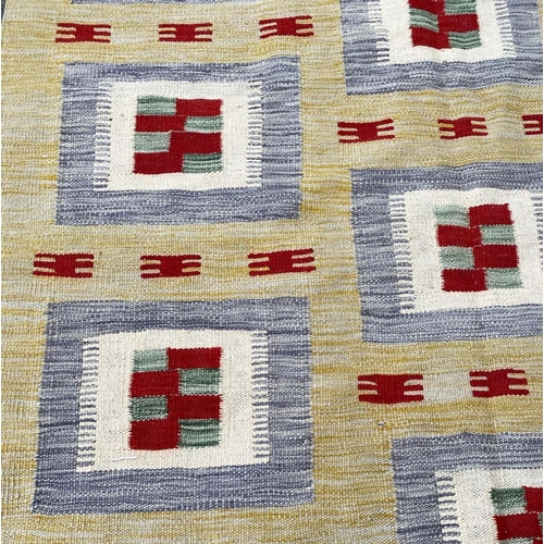 89 - SCANDINAVIAN DESIGN KILIM, 294cm x 193cm.