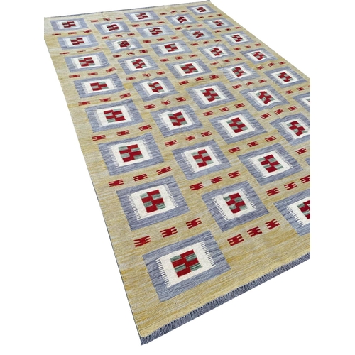 89 - SCANDINAVIAN DESIGN KILIM, 294cm x 193cm.