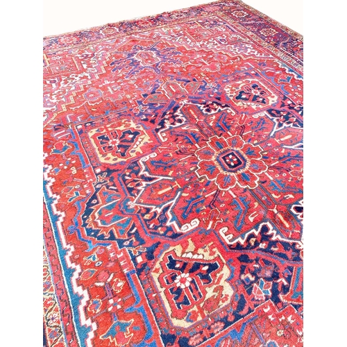 92 - ANTIQUE HERIZ CARPET, 410cm x 290cm.