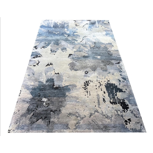 555 - CONTEMPORARY BAMBOO SILK CARPET, 305cm x 198cm.