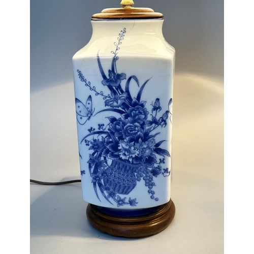 122 - TABLE LAMPS, a pair, Chinese blue and white ceramic on carved stands (with shades), 70cm H. (2)