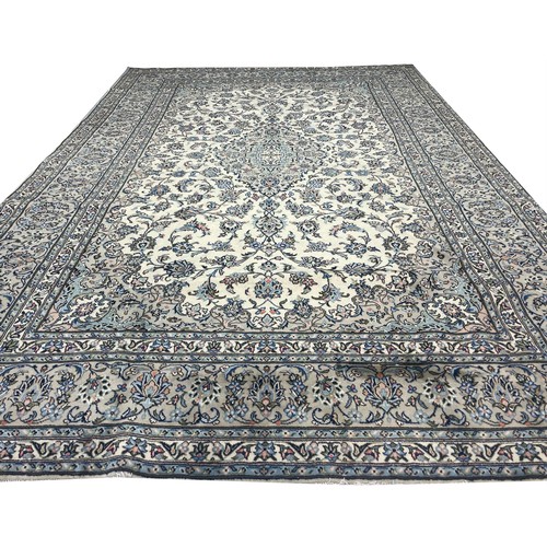 103 - FINE PERSIAN ISPHAHAN DESIGN CARPET, 350cm x 243cm.