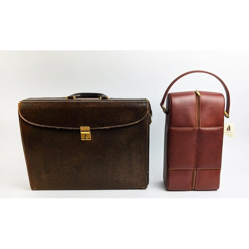 13 - GUCCI VINTAGE BRIEFCASE, main compartment with internal straps and two side locks and further front ... 