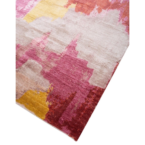 72 - CONTEMPORARY BAMBOO SILK AND WOOL RUG, 244cm x 152cm.