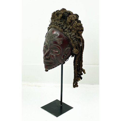 28 - CHOCKWE MASK (Congo), 50cm H.