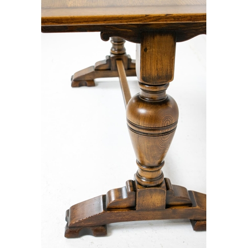 252 - REFECTORY TABLE, Jacobean style oak with bulbous supports, 152cm x 77cm.