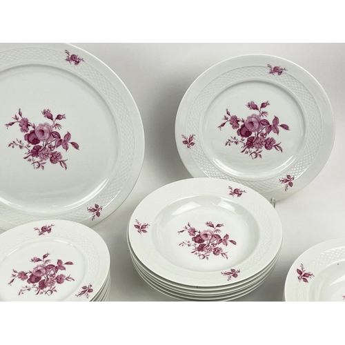 15 - SUPPER SERVICE, European porcelain, Hutschen Reuther with rose pink flowers and sprig sprays, twelve... 