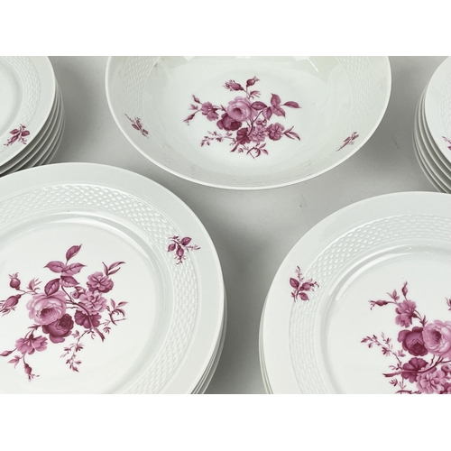 15 - SUPPER SERVICE, European porcelain, Hutschen Reuther with rose pink flowers and sprig sprays, twelve... 