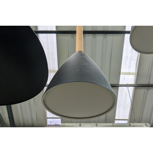 395 - CEILING PENDANT LIGHTS, seven of one design and a pair of another, 48cm drop at largest not includin... 