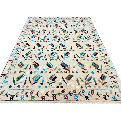 82 - FINE SUZANI TULIP DESIGN CARPET, 300cm x 237cm.